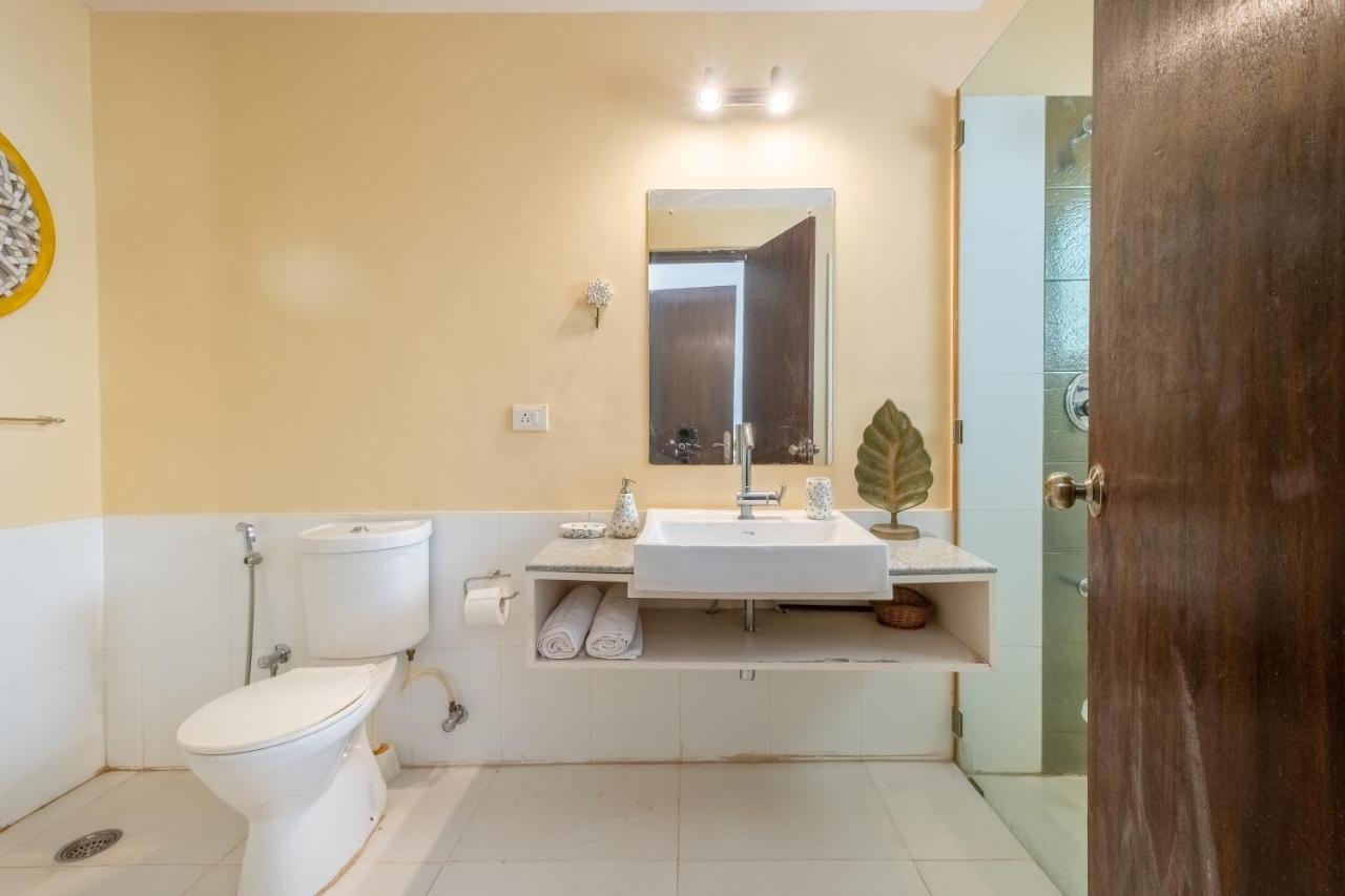 Snowdrop- Exquisite 3Bhk Villa With Pool- Candolim By Staymonkey 卡兰古特 外观 照片